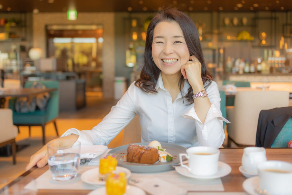 工藤倫子がセッションを行なっている様子